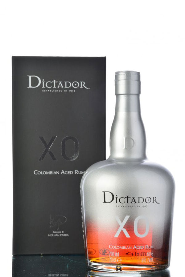 Dictador XO Insolent Solera System Rum 40% vol. 0.7l